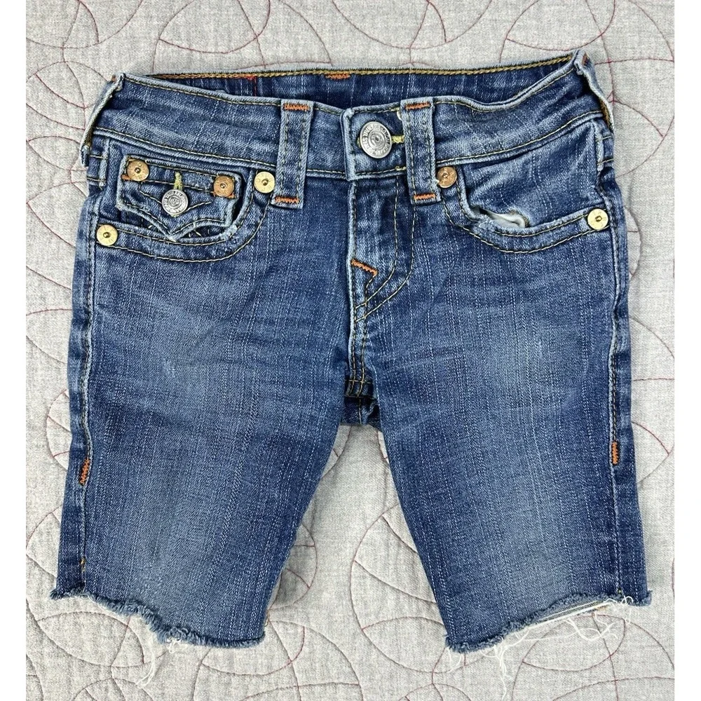 True Religion Joey Kids Slap Pocket Embellished Raw Hem Denim Shorts / Kids 6